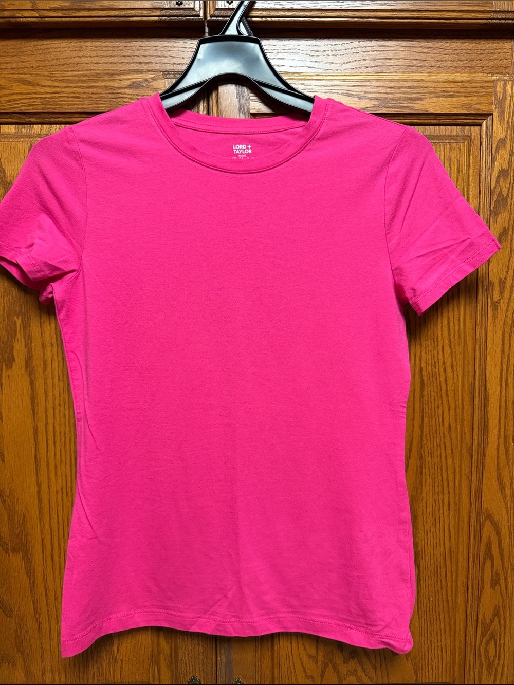 Lord & Taylor Hot Pink Short Sleeve Crew Neck Tee * NWOT